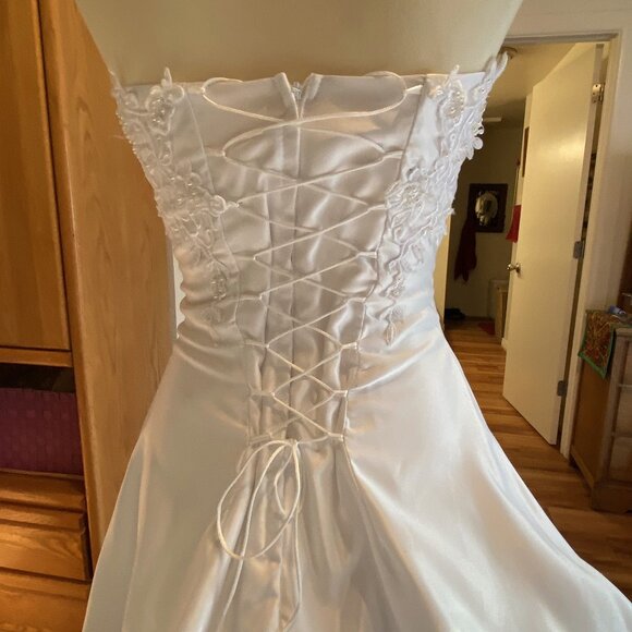 #12) Wedding Gown: Seaside Ruffles - Picture 7 of 10